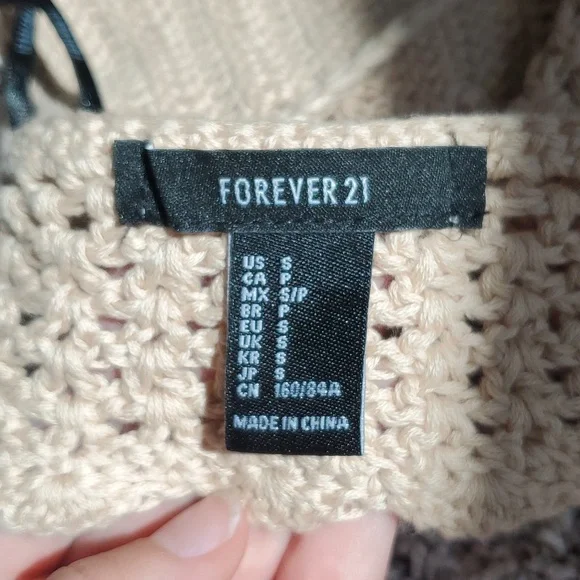 Forever 21 Crochet Crop Top - Picture 7 of 7